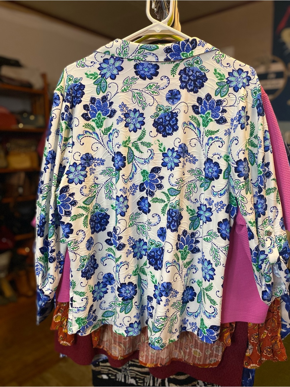 Emily Daniels Blue Floral V-Neck Blouse - Picture 6 of 6
